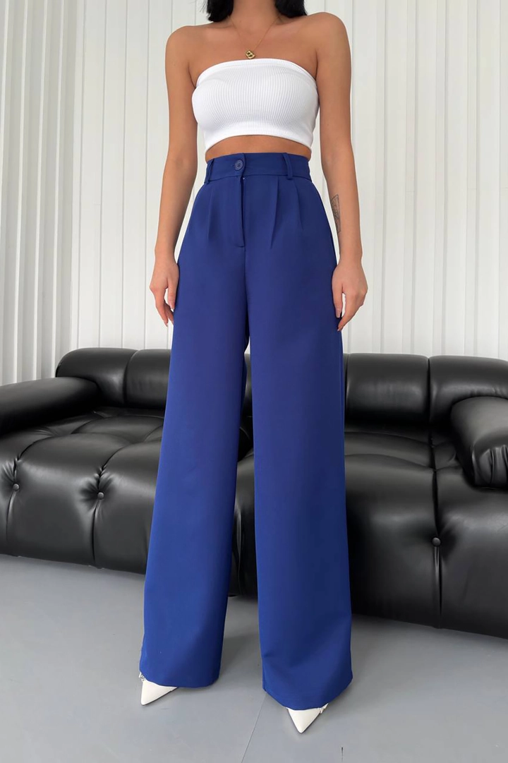 A wholesale clothing model wears mro10890-high-waist-palazzo-trousers-saks, Turkish wholesale Pants of Mode Roy