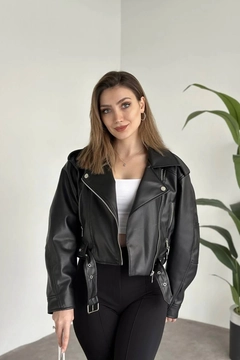 A wholesale clothing model wears mro10909-cross-zippered-leather-coat-with-sleeve-detail-black, Turkish wholesale Jacket of Mode Roy