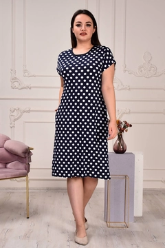A wholesale clothing model wears MRO10263 - Polka Dot Plus Size Dress - Navy Blue, Turkish wholesale Dress of Mode Roy