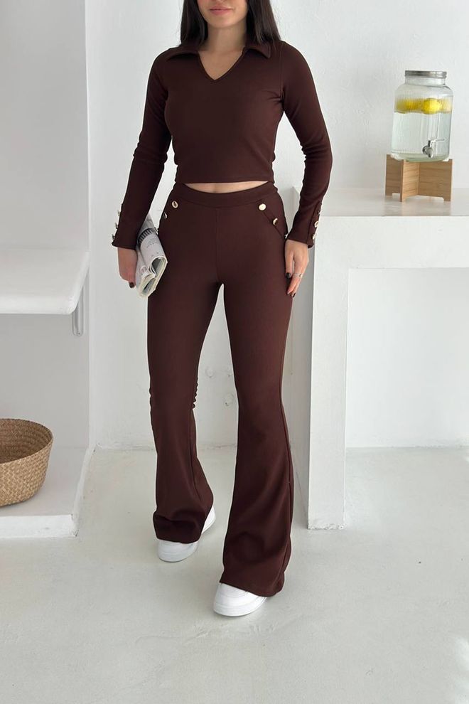 Mode Roy Set Marrone Con Pantaloni Bootcut Svasati E Top Scollo A V Abbigliamento all'ingrosso Casuale