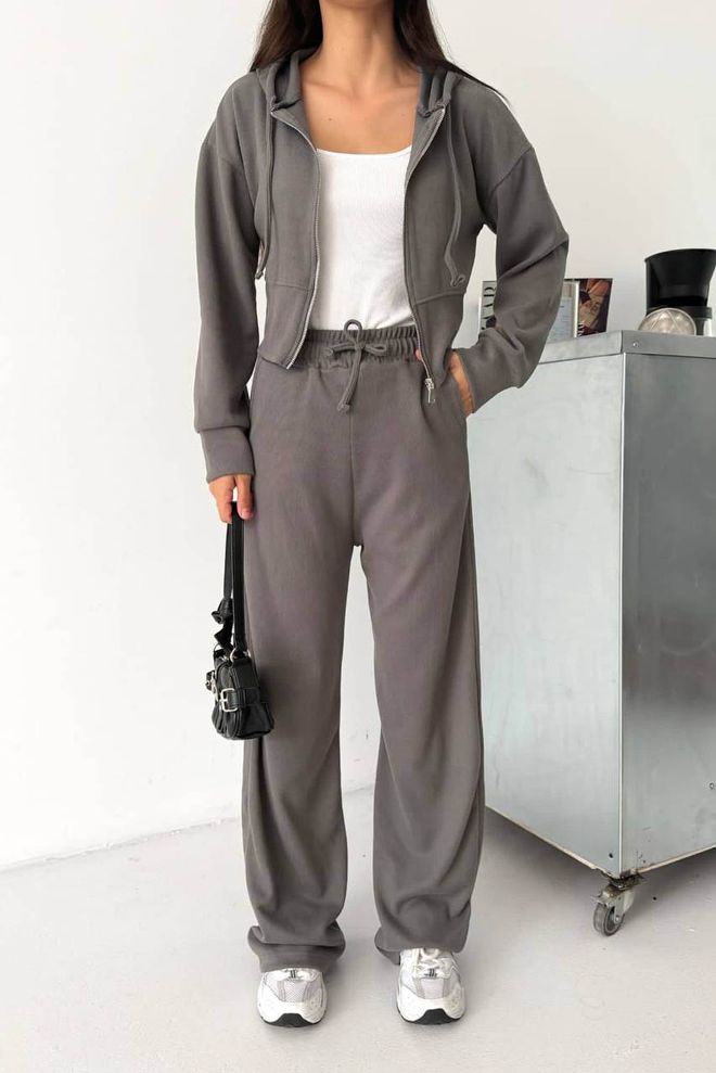 Mode Roy Серый Комплект Спортивного Костюма С Шеей С Капюшоном И Широкими Штанинами Джоггер Оптовая продажа одежды Повседневный
