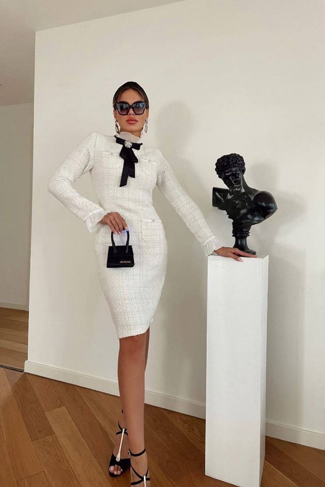 Mode Roy Vestido Bainha Branco Elegante Com Gola Alta E Mangas Compridas Roupas por atacado 1