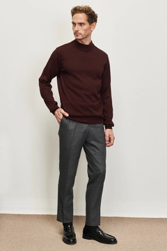 Модель оптовой продажи одежды носит 37234 - Men Turtleneck Sweater, турецкий оптовый товар Свитер от Mode Roy.