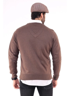 Una modelo de ropa al por mayor lleva 37231 - Men V Neck Sweater, Jersey turco al por mayor de Mode Roy