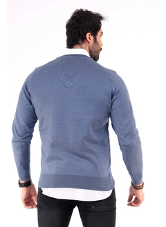 A wholesale clothing model wears 37232 - Men V Neck Sweater, Turkish wholesale Sweater of Mode Roy