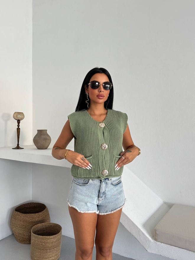 My Jest Fashion Green Cardigan With Buttoned Closure And Flap Pocket Wholesale Clothing Casual