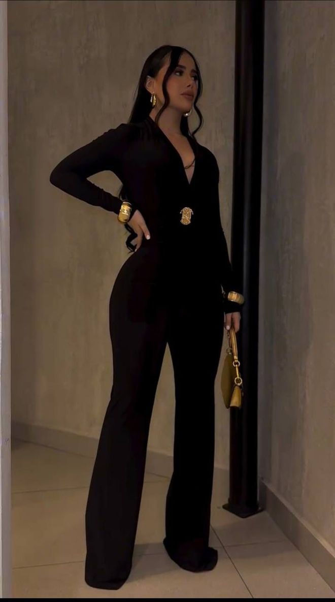 My Jest Fashion Black Tailored Slim Fit Jumpsuit With Plunging Neck Wholesale Clothing 1