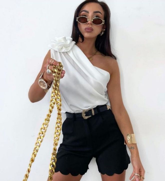 MyBee Bluse Mit Rosendetail – Weiß Großhandelskleidung Baumwolle