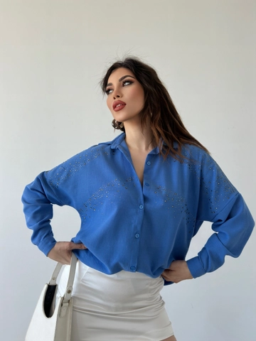 A wholesale clothing model wears  Shirt Spreader - Blue
, Turkish wholesale Shirt of MyBee