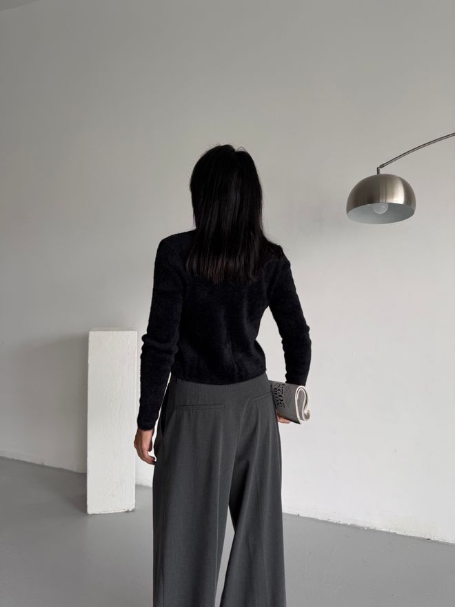 MyBee Black Slim Fit Crop Sweater Wholesale Clothing 1