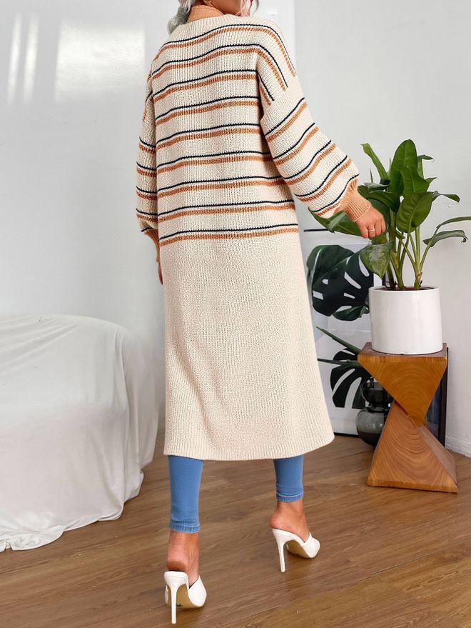 MyBee Бежова Жилетка С V образно Деколте В Голям Размер И Дълги Балонени Ръкави Дрехи на едро Скромна мода