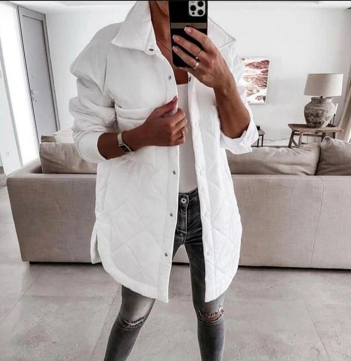 Veleprodajni model oblačil nosi 39326 - Coat - White, turška veleprodaja Plašč od MyBee