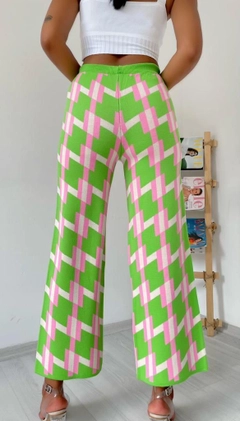 Модел на дрехи на едро носи 39439 - Knitwear Pants - Light Green, турски едро Панталони на MyBee