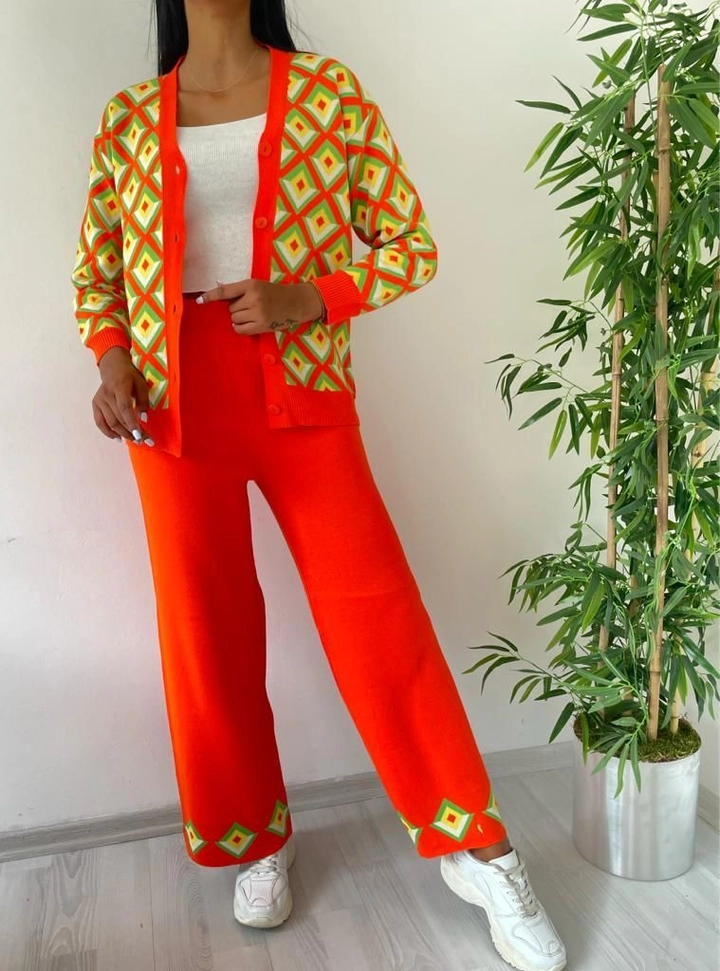 A wholesale clothing model wears 39446 - Suit - Orange, Turkish wholesale Suit of MyBee