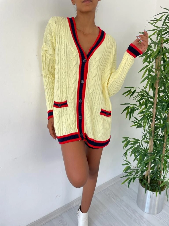 A wholesale clothing model wears 39454 - Cardigan - Yellow, Turkish wholesale Cardigan of MyBee