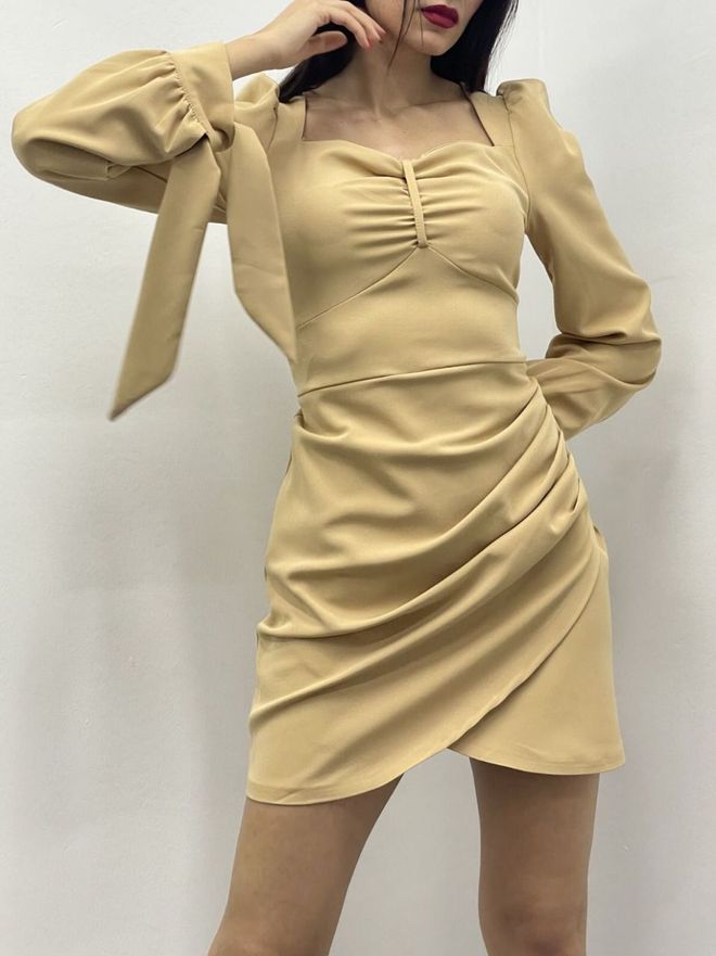 MyBee Abito con dettagli sulle maniche Beige Abbigliamento all'ingrosso Elegante