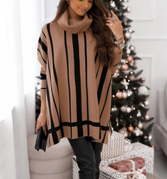 A wholesale clothing model wears MYB10389 - Knitwear Poncho Sweater - Brown, Turkish wholesale Poncho of MyBee