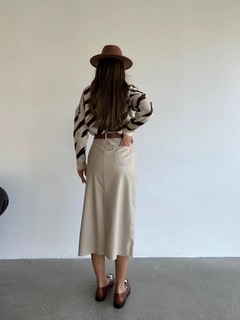 A wholesale clothing model wears myd10116-leather-skirt, Turkish wholesale Skirt of MyDükkan