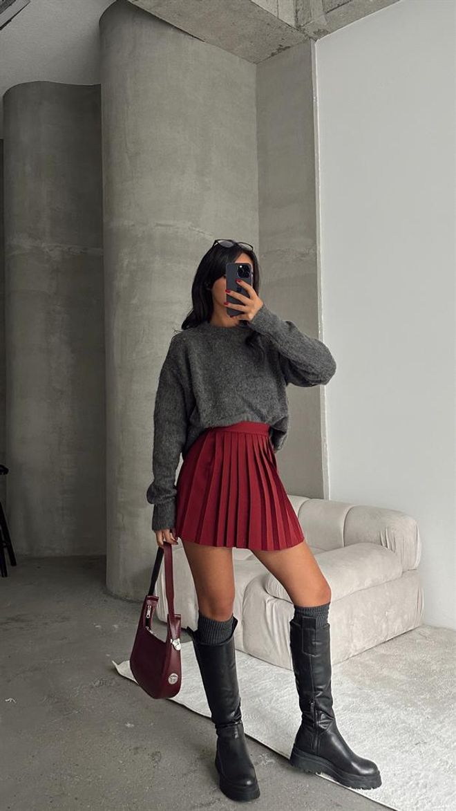 Ilia Pleated Shorts Skirt Burgundy Wholesale Clothing Birthday
