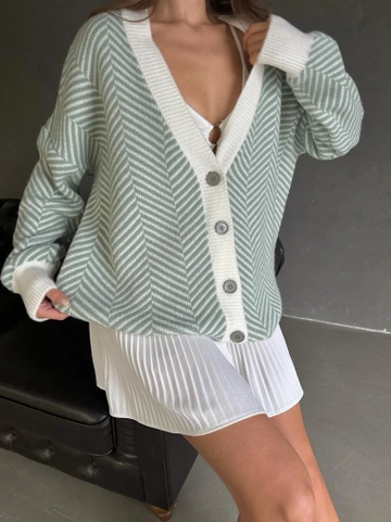 Factory Wholesale Lazy Sweater Cardigan Women Loose Design Sense