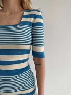 عارض ملابس بالجملة يرتدي myd10064-striped-square-collar-knitwear-dress، تركي بالجملة فستان من MyDükkan