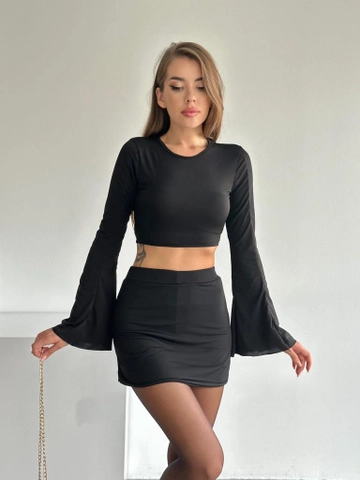 A wholesale clothing model wears  Spanish Sleeve Blouse Skirt Double Set
, Turkish wholesale Suit of MyDükkan