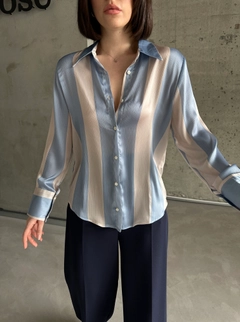 A wholesale clothing model wears myf10509-stripe-pattern-shirt, Turkish wholesale Shirt of My Fashion