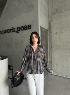 A wholesale clothing model wears myf10543-spaced-pattern-shirt, Turkish wholesale Shirt of My Fashion