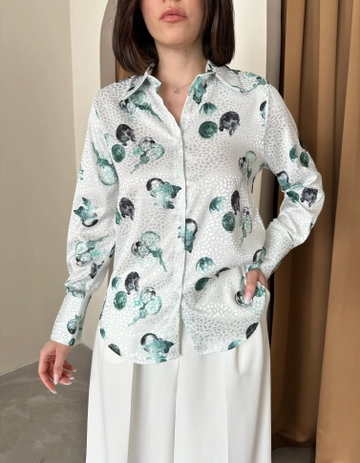 Een kledingmodel uit de groothandel draagt  Overhemd Met Akçe-patroon
, Turkse groothandel Shirt van My Fashion