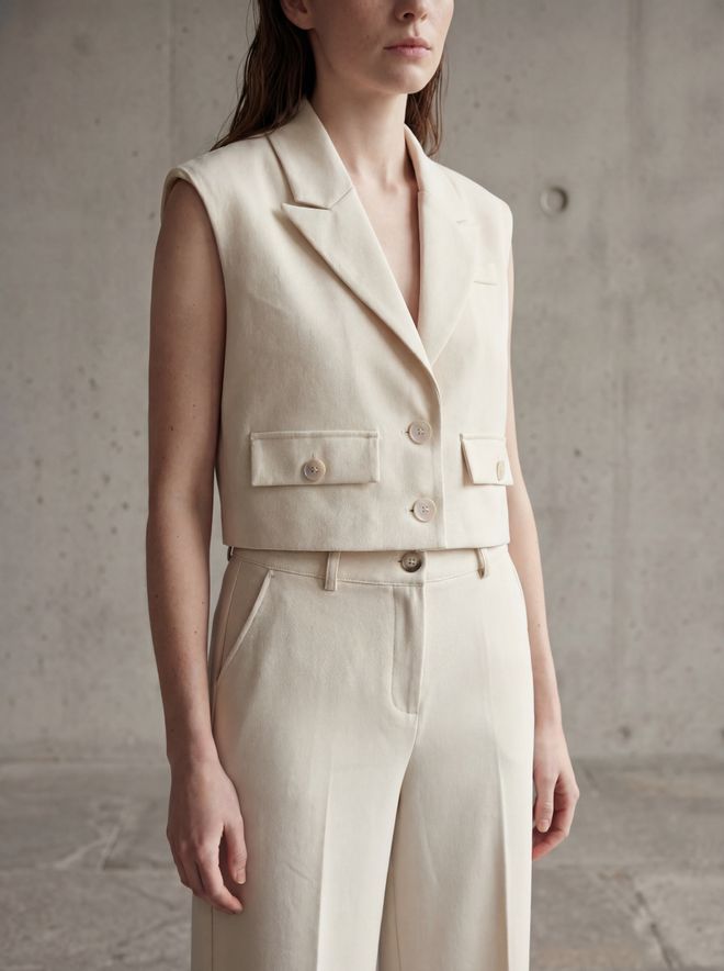 My Fashion Beige Crop Vest With Flap Pockets Wholesale Clothing Cotton