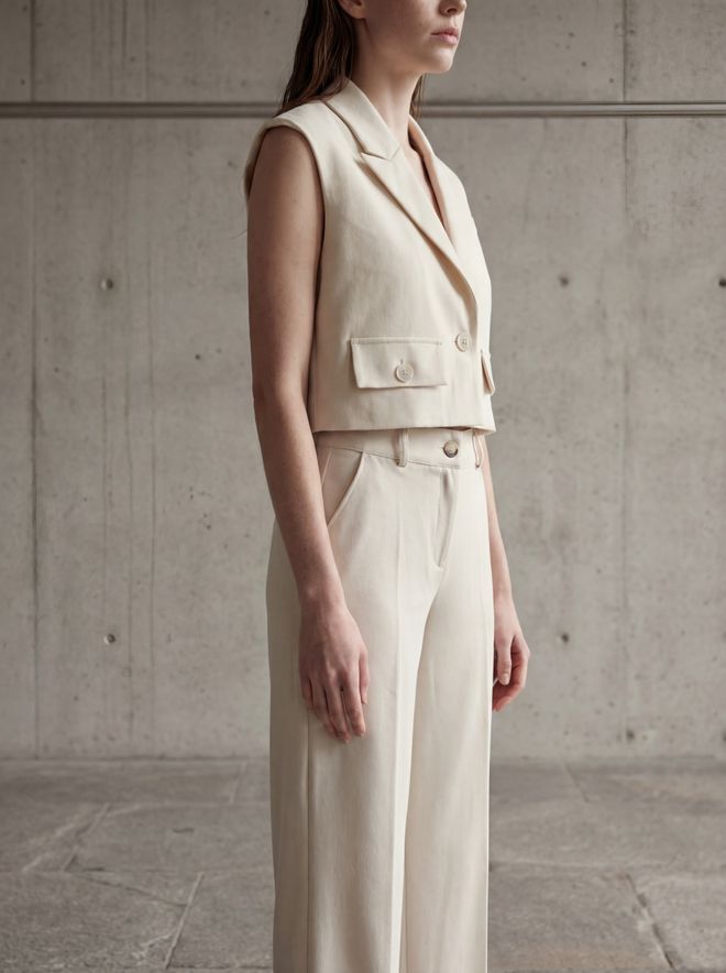 My Fashion Beige Crop Vest With Flap Pockets Wholesale Clothing Cocktail