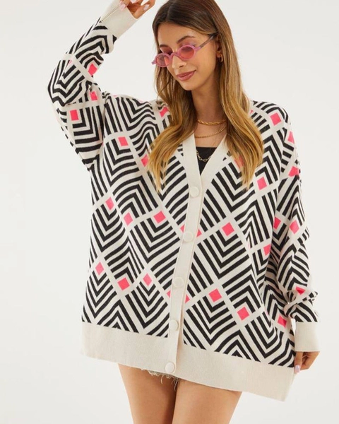 A model wears MJF10084 - Knitwear Cardigan, wholesale Cardigan of My Jest Fashion to display at Lonca