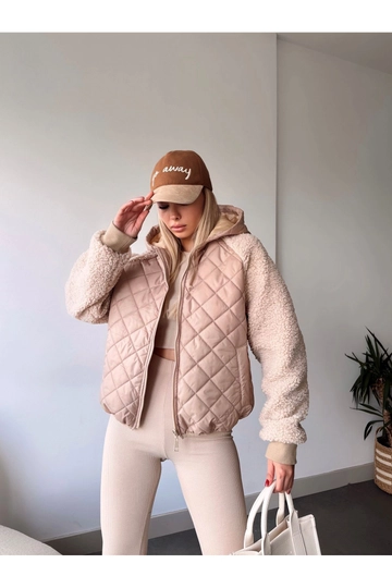 A wholesale clothing model wears  Quilted Fabric Long Plush Sleeve Hooded Women's Coat - Beige
, Turkish wholesale Coat of Newgirl