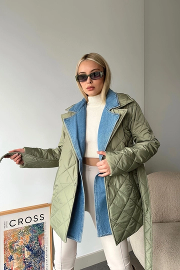 A wholesale clothing model wears  Polyester Quilted Denim Detailed Women's Coat - Green
, Turkish wholesale Coat of Newgirl