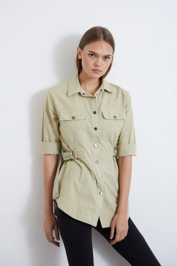 A wholesale clothing model wears  Poplin Capri Sleeve Shirt Collar Adjustable Size Snap Fasten Women's Shirt - Khaki
, Turkish wholesale Shirt of Newgirl