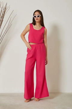 A wholesale clothing model wears new10212-asymmetric-back-detail-tank-collar-waist-elastic-trousers-women's-summer-suit-fuchsia, Turkish wholesale Suit of Newgirl