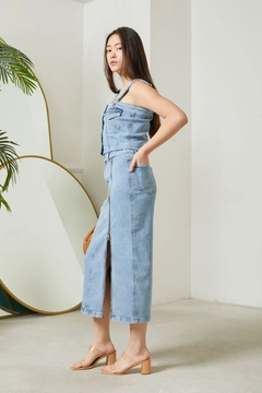 A wholesale clothing model wears new10269-zippered-washed-lycra-long-denim-skirt-blue, Turkish wholesale Skirt of Newgirl