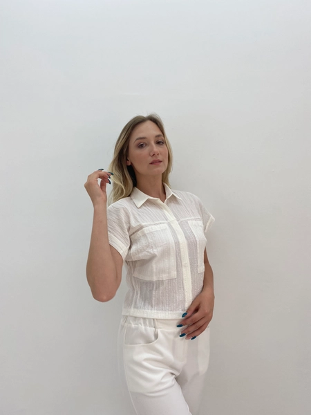 A model wears OFO10105 - Shirt-white, wholesale Shirt of Offo to display at Lonca