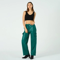 A wholesale clothing model wears ofo10429-1326-leather-trousers, Turkish wholesale Pants of Offo