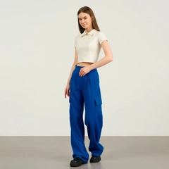A wholesale clothing model wears ofo10437-gabardine-cargo-pocket-trousers, Turkish wholesale Pants of Offo