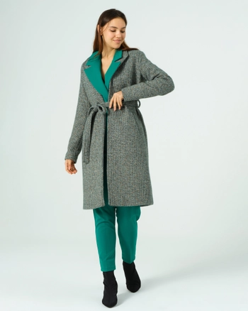 A model wears 40934 - Coat - Emerald, wholesale Coat of Offo to display at Lonca