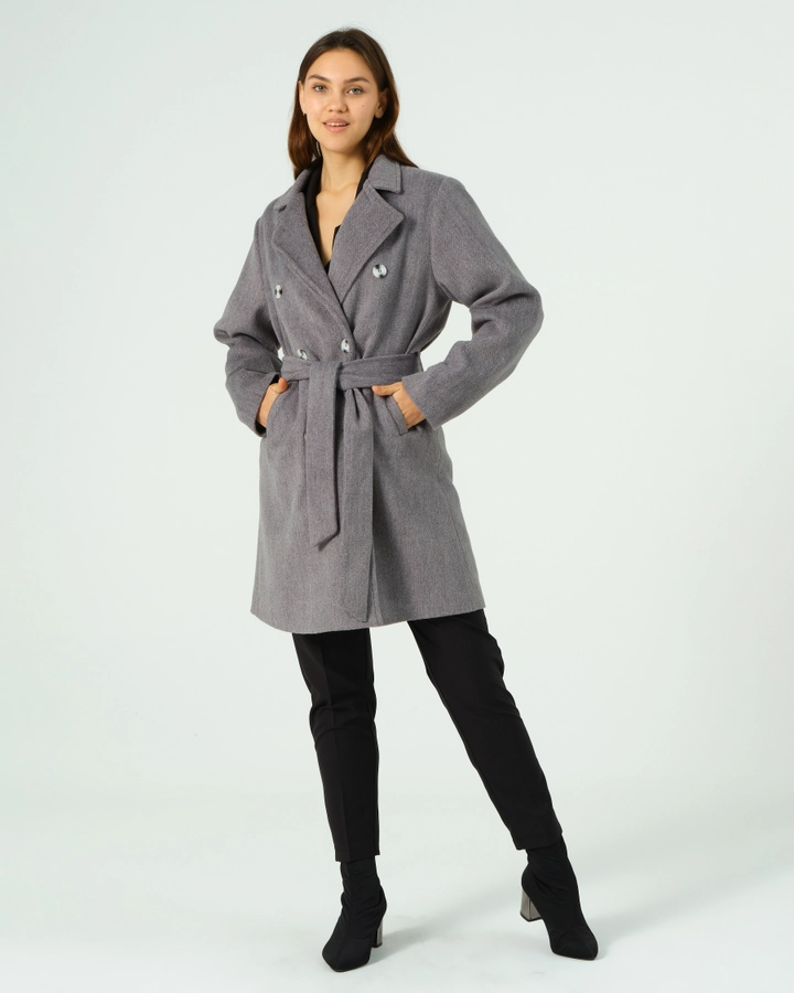 A wholesale clothing model wears 40260 - COAT, Turkish wholesale Coat of Offo