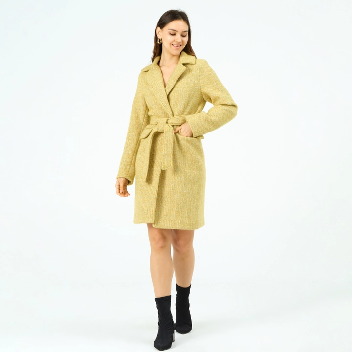 A wholesale clothing model wears 41025 - Coat - Camel, Turkish wholesale Coat of Offo