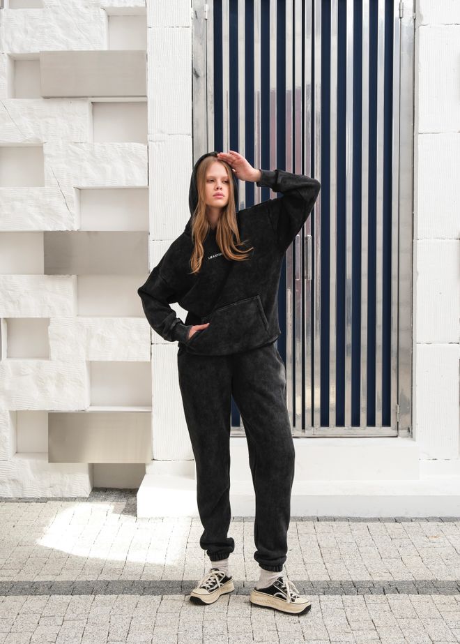 Ouz Fashion Μαύρη Αθλητική Φόρμα Με Τσέπη Καγκουρό Και Παντελόνι Jogger Χονδρικό εμπόριο ενδυμάτων Casual