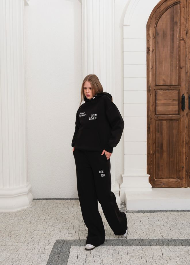 Ouz Fashion Μαύρη Αθλητική Φόρμα Με Τσέπη Καγκουρό Και Λαιμόκοψη Με Κουκούλα Χονδρικό εμπόριο ενδυμάτων Casual