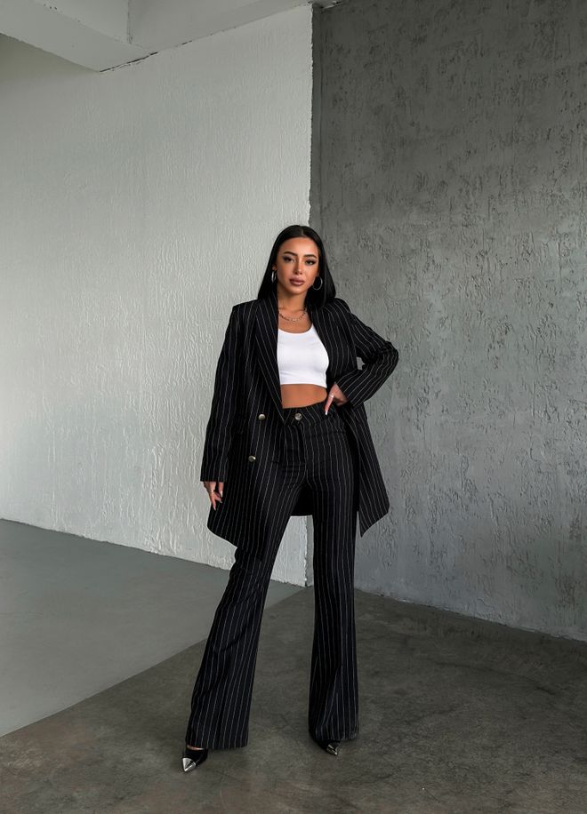 Ouz Fashion Gestreifte Jacke Mit Vier Knöpfen Großhandelskleidung Formal