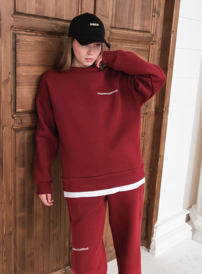 Ouz Fashion Bordeauxroter Trainingsanzug Mit Oversized Passform Und Langen Joggern Großhandelskleidung Lässig