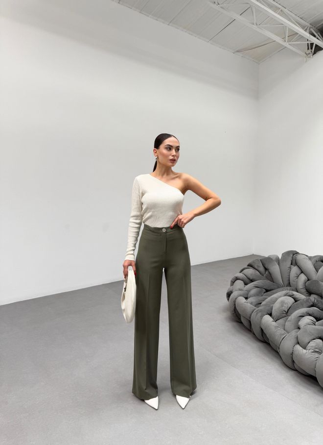 Ouz Fashion Spodnie Palazzo O Gramaturze 230 Gr Z Poliestru I Lycry Zapinane Na Metalowe Guziki Hurtowa sprzedaż odzieży Formalny