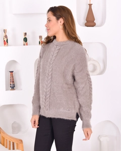 A wholesale clothing model wears pan10050-women's-knitwear-sweater, Turkish wholesale Sweater of PANDA