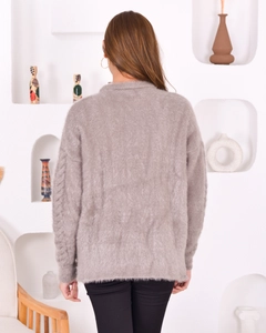 A wholesale clothing model wears pan10050-women's-knitwear-sweater, Turkish wholesale Sweater of PANDA